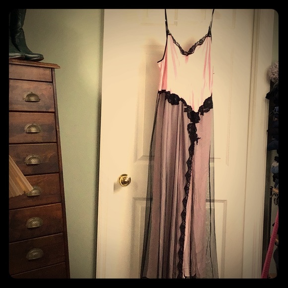NEW Vtg.💕 Victoria’s Secret Long nightie - Picture 12 of 14